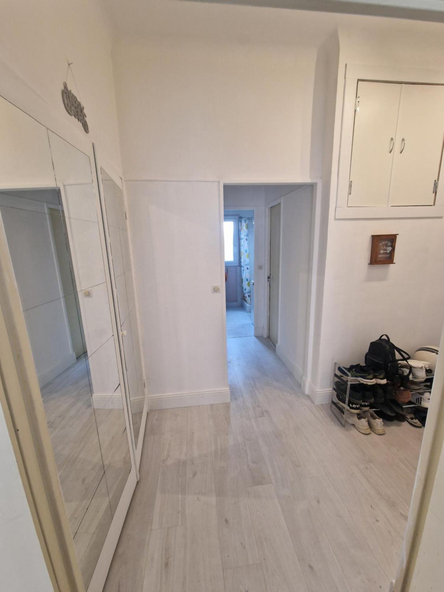 Pret De La Apartment *